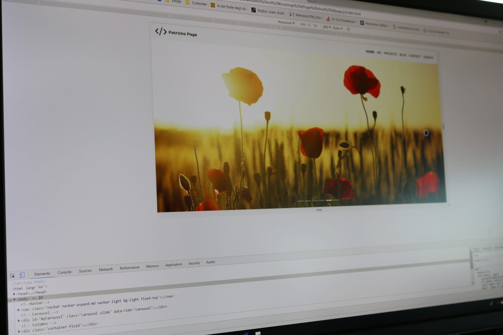 byte5-Praktikant Patrick Haags erste eigene Website abfotografiert