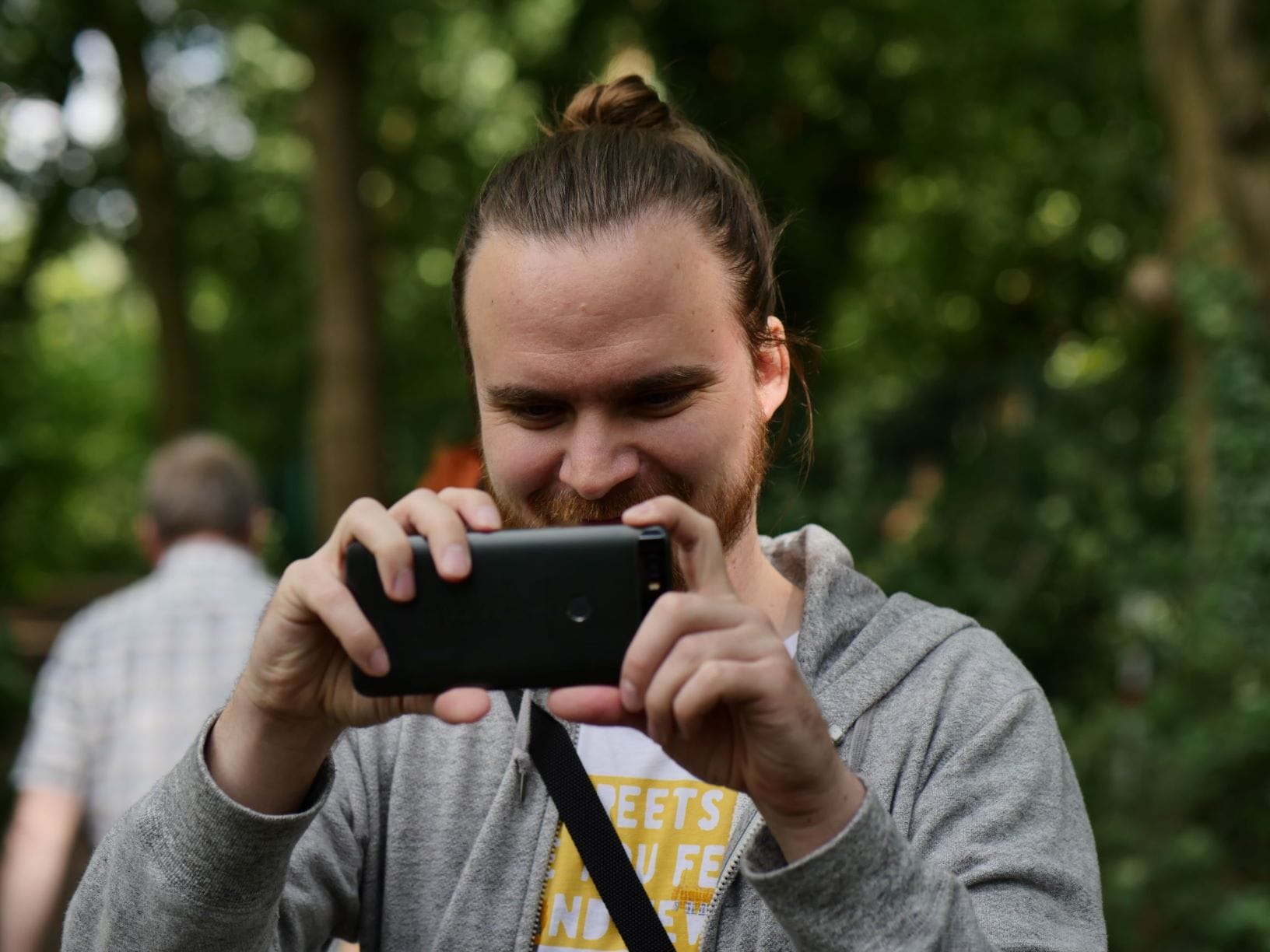 byte5-Entwickler Björn Kühne beim Fotografieren